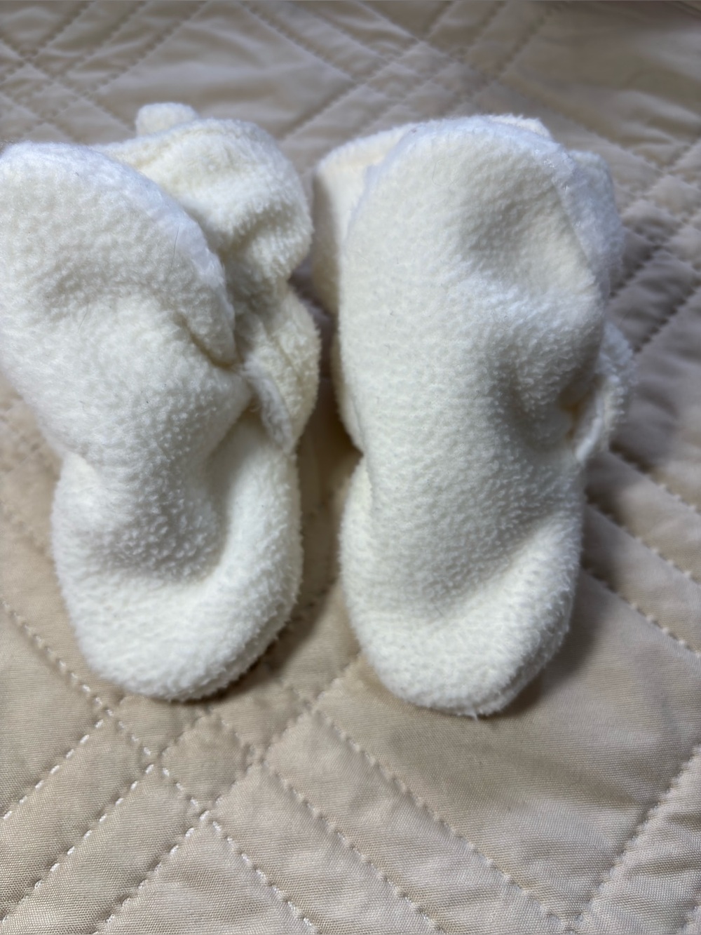 6-12M White Fleece Slipper Booties
